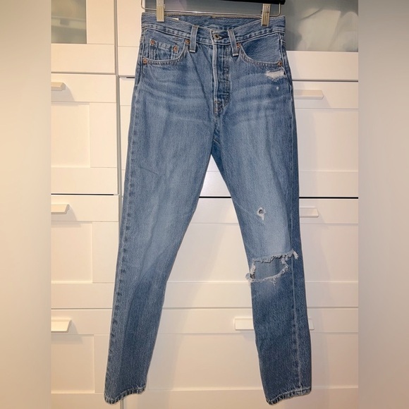Levi’s 501 Skinny Jeans - Picture 3 of 7